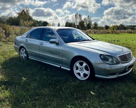 Серый Мерседес С Класс, объемом двигателя 5 л и пробегом 400 тыс. км за 5513 $, фото 1 на Automoto.ua