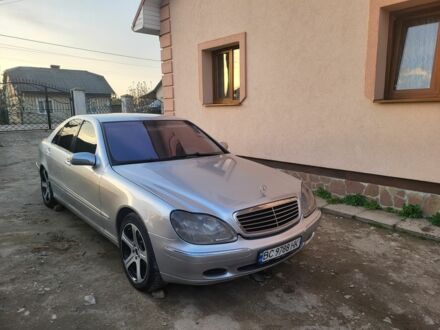 Мерседес С Класс 2002 в Дрогобыче на Automoto.ua Серый Мерседес С Класс, объемом двигателя 3.2 л и пробегом 240 тыс. км за 6900 $, фото 1 на Automoto.ua