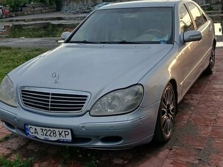 Сірий Мерседес С Клас, об'ємом двигуна 5 л та пробігом 500 тис. км за 4500 $, фото 1 на Automoto.ua