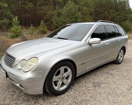 Серый Мерседес С Класс, объемом двигателя 1.8 л и пробегом 227 тыс. км за 4950 $, фото 1 на Automoto.ua