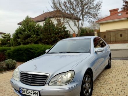 Серый Мерседес С Класс, объемом двигателя 3.2 л и пробегом 280 тыс. км за 7200 $, фото 1 на Automoto.ua