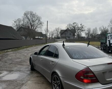 Серый Мерседес С Класс, объемом двигателя 2.7 л и пробегом 300 тыс. км за 2818 $, фото 1 на Automoto.ua