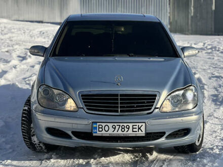 Серый Мерседес С Класс, объемом двигателя 3.7 л и пробегом 288 тыс. км за 4999 $, фото 1 на Automoto.ua