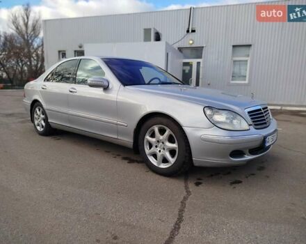 Серый Мерседес С Класс, объемом двигателя 3.72 л и пробегом 370 тыс. км за 6999 $, фото 1 на Automoto.ua