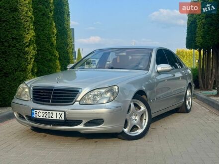 Сірий Мерседес С Клас, об'ємом двигуна 3.2 л та пробігом 307 тис. км за 8800 $, фото 1 на Automoto.ua