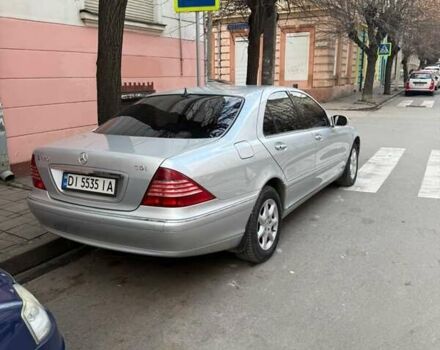 Серый Мерседес С Класс, объемом двигателя 3.2 л и пробегом 339 тыс. км за 8000 $, фото 1 на Automoto.ua