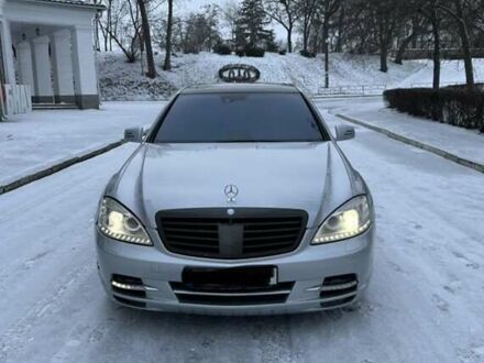 Мерседес С Класс 2006 в Белой Церкве на Automoto.ua Серый Мерседес С Класс, объемом двигателя 0 л и пробегом 240 тыс. км за 13000 $, фото 1 на Automoto.ua