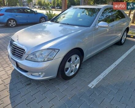 Серый Мерседес С Класс, объемом двигателя 3 л и пробегом 260 тыс. км за 10800 $, фото 1 на Automoto.ua