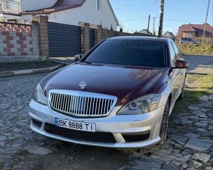 Сірий Мерседес С Клас, об'ємом двигуна 5.5 л та пробігом 338 тис. км за 12000 $, фото 1 на Automoto.ua