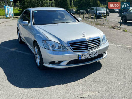Серый Мерседес С Класс, объемом двигателя 4.7 л и пробегом 390 тыс. км за 11500 $, фото 1 на Automoto.ua