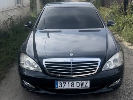 Сірий Мерседес С Клас, об'ємом двигуна 3 л та пробігом 145 тис. км за 7400 $, фото 1 на Automoto.ua