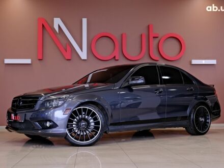 Серый Мерседес С Класс, объемом двигателя 3 л и пробегом 198 тыс. км за 8900 $, фото 1 на Automoto.ua