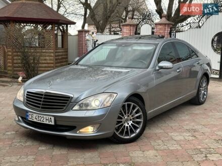 Серый Мерседес С Класс, объемом двигателя 2.99 л и пробегом 290 тыс. км за 12000 $, фото 1 на Automoto.ua
