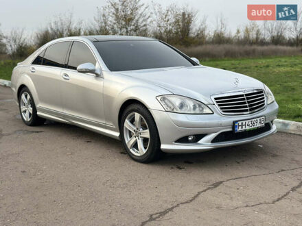 Серый Мерседес С Класс, объемом двигателя 3.5 л и пробегом 223 тыс. км за 13500 $, фото 1 на Automoto.ua