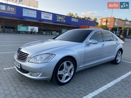 Мерседес С Класс 2008 в Калуше на Automoto.ua Серый Мерседес С Класс, объемом двигателя 3.5 л и пробегом 368 тыс. км за 11000 $, фото 1 на Automoto.ua