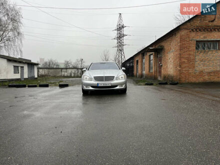 Серый Мерседес С Класс, объемом двигателя 2.99 л и пробегом 380 тыс. км за 11800 $, фото 1 на Automoto.ua