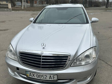 Мерседес С Класс 2008 в Харькове на Automoto.ua Серый Мерседес С Класс, объемом двигателя 4.66 л и пробегом 392 тыс. км за 7400 $, фото 1 на Automoto.ua