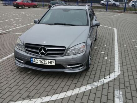 Сірий Мерседес С Клас, об'ємом двигуна 3 л та пробігом 250 тис. км за 6300 $, фото 1 на Automoto.ua