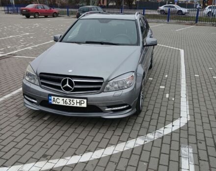 Серый Мерседес С Класс, объемом двигателя 3 л и пробегом 250 тыс. км за 6300 $, фото 1 на Automoto.ua