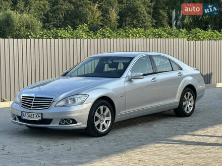Мерседес С Класс 2010 в Киеве на Automoto.ua Серый Мерседес С Класс, объемом двигателя 3 л и пробегом 221 тыс. км за 17500 $, фото 1 на Automoto.ua