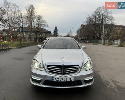 Сірий Мерседес С Клас, об'ємом двигуна 2.14 л та пробігом 255 тис. км за 16500 $, фото 1 на Automoto.ua