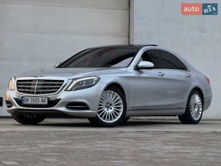 Сірий Мерседес С Клас, об'ємом двигуна 3 л та пробігом 170 тис. км за 29900 $, фото 1 на Automoto.ua