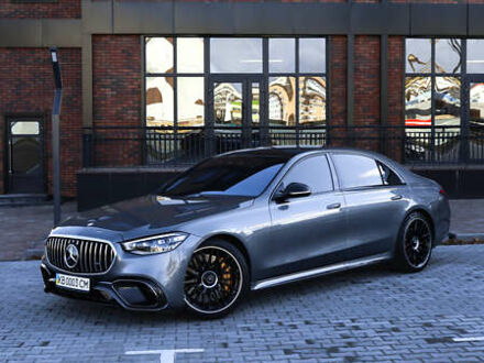 Серый Мерседес С Класс, объемом двигателя 3.98 л и пробегом 19 тыс. км за 315000 $, фото 1 на Automoto.ua