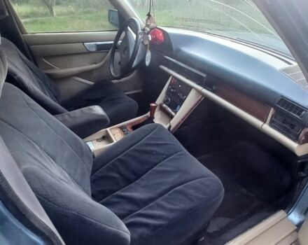 Мерседес С Класс 1988 в Великом Березном на Automoto.ua Синий Мерседес С Класс, объемом двигателя 0 л и пробегом 600 тыс. км за 2500 $, фото 8 на Automoto.ua