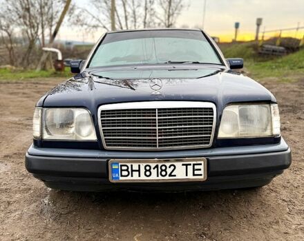 Синий Мерседес С Класс, объемом двигателя 2.8 л и пробегом 123 тыс. км за 2200 $, фото 1 на Automoto.ua