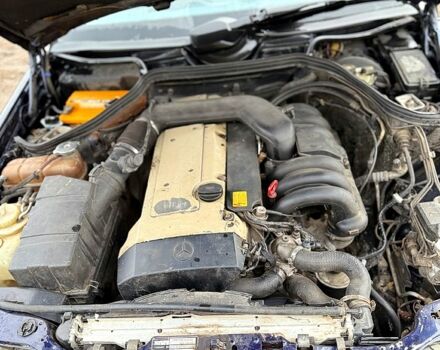 Синий Мерседес С Класс, объемом двигателя 2.8 л и пробегом 123 тыс. км за 2200 $, фото 9 на Automoto.ua