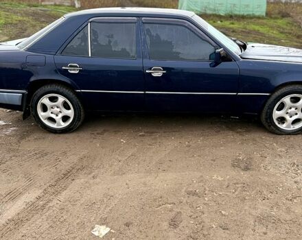 Синий Мерседес С Класс, объемом двигателя 2.8 л и пробегом 123 тыс. км за 2200 $, фото 3 на Automoto.ua