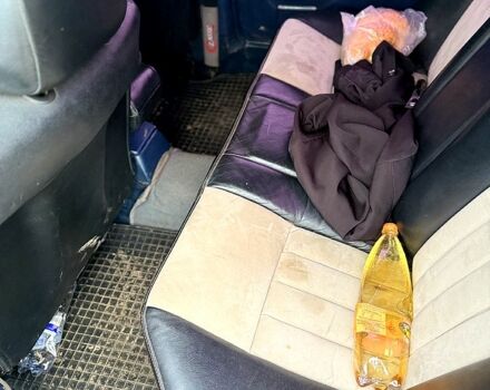 Синий Мерседес С Класс, объемом двигателя 2.8 л и пробегом 123 тыс. км за 2200 $, фото 11 на Automoto.ua