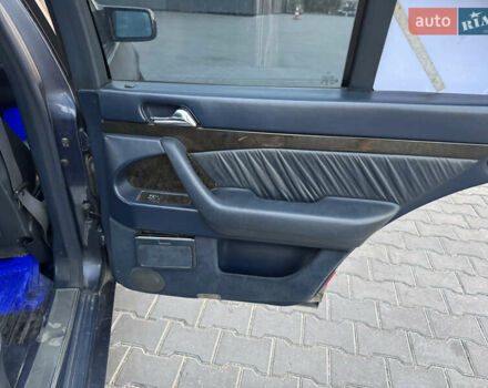 Синий Мерседес С Класс, объемом двигателя 3 л и пробегом 400 тыс. км за 4200 $, фото 31 на Automoto.ua