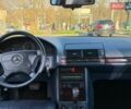 Синий Мерседес С Класс, объемом двигателя 3.2 л и пробегом 598 тыс. км за 3900 $, фото 18 на Automoto.ua