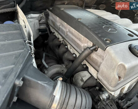 Синий Мерседес С Класс, объемом двигателя 3 л и пробегом 400 тыс. км за 4200 $, фото 47 на Automoto.ua