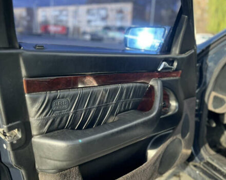 Синий Мерседес С Класс, объемом двигателя 4.97 л и пробегом 300 тыс. км за 8777 $, фото 12 на Automoto.ua