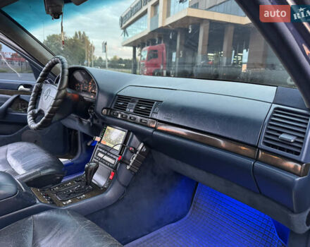 Синий Мерседес С Класс, объемом двигателя 3 л и пробегом 400 тыс. км за 4200 $, фото 38 на Automoto.ua