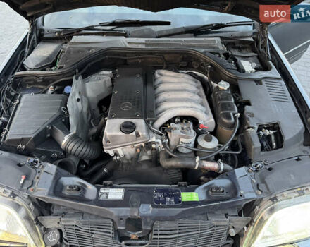 Синий Мерседес С Класс, объемом двигателя 3 л и пробегом 400 тыс. км за 4200 $, фото 43 на Automoto.ua