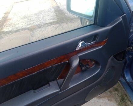 Синий Мерседес С Класс, объемом двигателя 3.5 л и пробегом 400 тыс. км за 4000 $, фото 10 на Automoto.ua