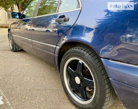 Синий Мерседес С Класс, объемом двигателя 3 л и пробегом 444 тыс. км за 3500 $, фото 12 на Automoto.ua