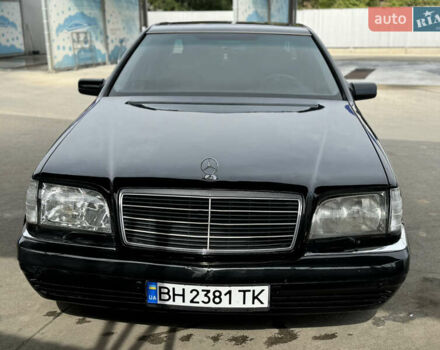 Синий Мерседес С Класс, объемом двигателя 3 л и пробегом 444 тыс. км за 5500 $, фото 1 на Automoto.ua
