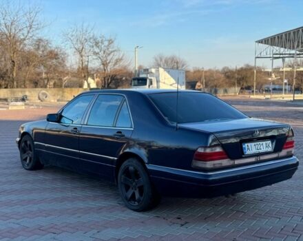 Синий Мерседес С Класс, объемом двигателя 3 л и пробегом 300 тыс. км за 5800 $, фото 4 на Automoto.ua