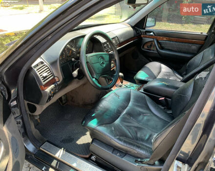 Синий Мерседес С Класс, объемом двигателя 3 л и пробегом 444 тыс. км за 5500 $, фото 12 на Automoto.ua