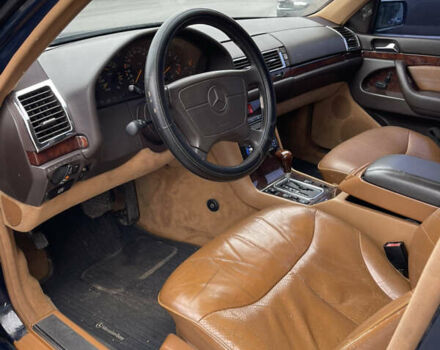 Синий Мерседес С Класс, объемом двигателя 4.2 л и пробегом 280 тыс. км за 6200 $, фото 10 на Automoto.ua