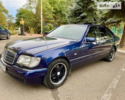 Синий Мерседес С Класс, объемом двигателя 3 л и пробегом 444 тыс. км за 3500 $, фото 1 на Automoto.ua