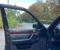 Синій Мерседес С Клас, об'ємом двигуна 3.2 л та пробігом 305 тис. км за 6700 $, фото 25 на Automoto.ua