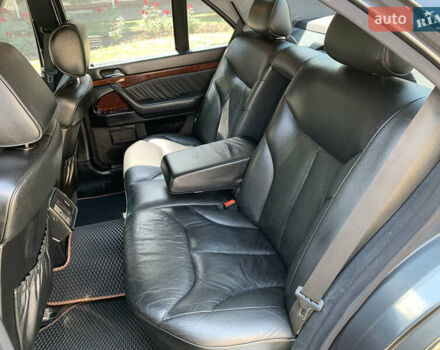 Синий Мерседес С Класс, объемом двигателя 3 л и пробегом 444 тыс. км за 5500 $, фото 13 на Automoto.ua