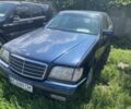 Синій Мерседес С Клас, об'ємом двигуна 4.2 л та пробігом 300 тис. км за 6200 $, фото 1 на Automoto.ua
