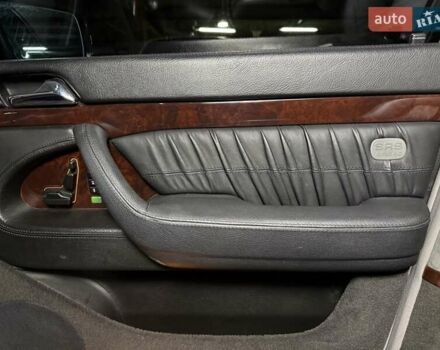 Синий Мерседес С Класс, объемом двигателя 6 л и пробегом 216 тыс. км за 15500 $, фото 11 на Automoto.ua