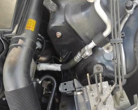 Синий Мерседес С Класс, объемом двигателя 3.2 л и пробегом 273 тыс. км за 6300 $, фото 12 на Automoto.ua